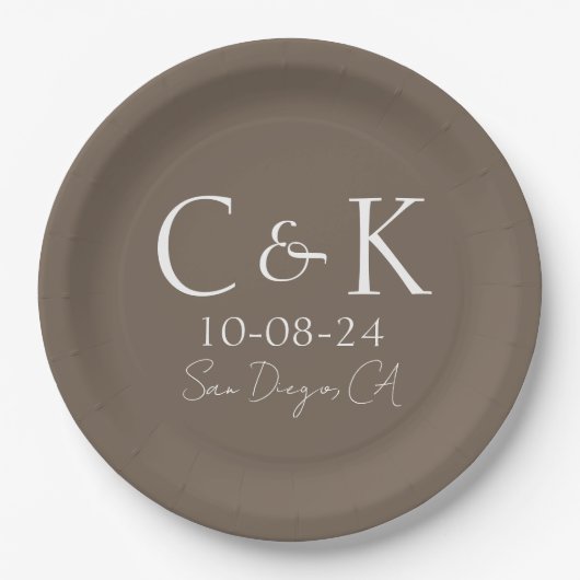 Assiettes En Carton Initiales Monogrammes sur Shitake Mariage Brown (Devant)