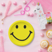 Assiettes En Carton Jaune brillant et joyeux visage souriant (Fête)
