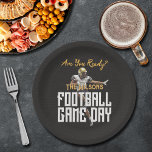 Assiettes En Carton Jeu sur le joueur de football sur le noir<br><div class="desc">Jeu de football journée personnalisées plaques de papier de fête super fans adoreront mettre en vedette un joueur de football sur un arrière - plan noir. Parfait pour le grand jeu,  que ce soit au lycée,  l'université ou les pros. CORRESPONDANCE d'objets dans notre collection.</div>
