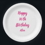 Assiettes En Carton Joyeux 16e anniversaire rose blanc Nom personnalis<br><div class="desc">Conçu avec un modèle texte pour le message "Joyeux 16e anniversaire" et le nom que vous pouvez customiser! Vous pouvez également modifier la couleur arrière - plan comme vous le souhaitez.</div>