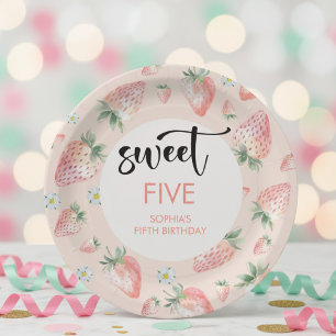 Assiettes En Carton Joyeux anniversaire enfants aux fraises sucrées