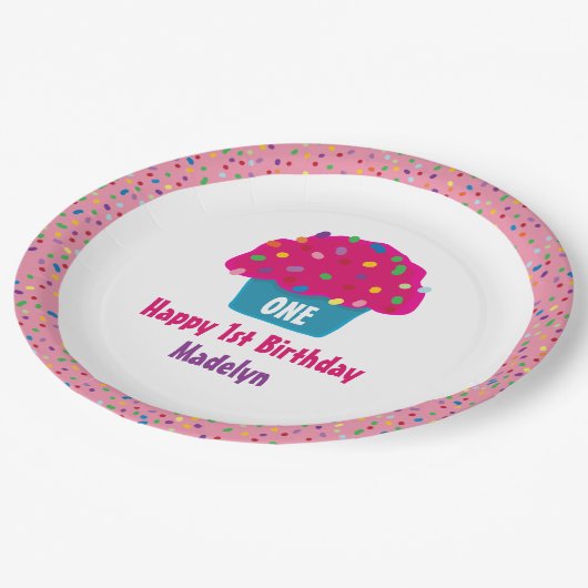 Assiettes En Carton Joyeux Anniversaire Frosted Cupcake Rainbow Sprink (Angle)
