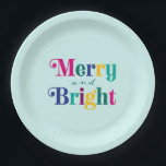 Assiettes En Carton Joyeux et brillant Coloré Fête de Noël<br><div class="desc">Célébrez des vacances joyeuses et lumineuses avec ces assiettes de fête en papier.</div>