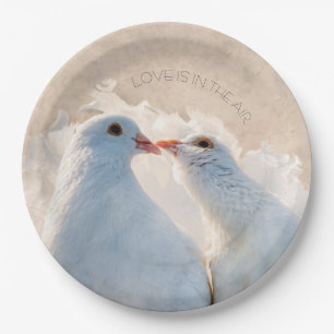 Assiettes En Carton Kissing Doves - L'amour est dans l'air