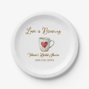 Assiettes En Carton L'amour est en train de préparer une tasse de café