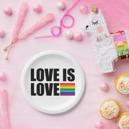 Assiettes En Carton L'amour est l'amour (Fête)