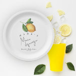 Assiettes En Carton Le baby shower de citron de la maman<br><div class="desc">La pression principale de maman. Invitation baby shower citron. Citron d'aquarelle avec invitation au baby shower feuille. Éléments correspondants disponibles.</div>