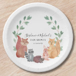 Assiettes En Carton Les animaux des bois Baby shower de Couple<br><div class="desc">Les assiettes en papier baby shower de ces couples d'animaux de bois sont décorées avec de mignons amis de la forêt d'aquarelle et la verdure. Un renard,  un raton laveur,  un hérisson,  un lapin et un écureuil sont entourés de verdure rustique. Facile à personnaliser. Aquarelle originale © Michele Davies.</div>