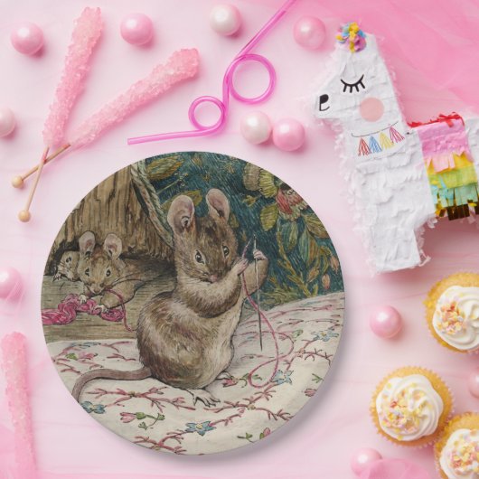 Assiettes En Carton Les souris au travail Threading l'aiguille (Beatri (Fête)