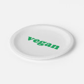 Assiettes En Carton Lettres vertes "Vegan", arrière - plan blanc (Angle)