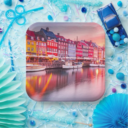 Assiettes En Carton Lever de Copenhague Nyhavn, Danemark (Fête)