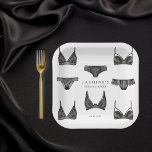 Assiettes En Carton Lingerie Fête des mariées Bachelorette Motif<br><div class="desc">Ajoutez une touche spéciale à votre douche nuptiale avec ces mignonnes plaques personnalisées en papier avec bras et culottes,  qui correspondent parfaitement au thème de la lingerie nuptiale de douche.</div>