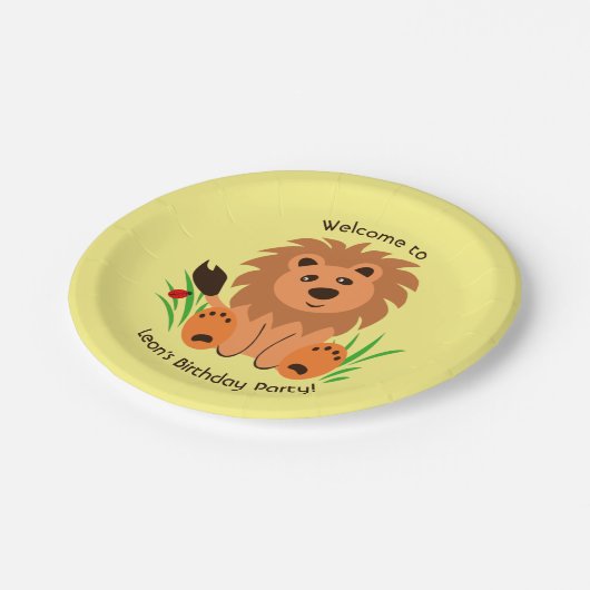 Assiettes En Carton Lion mignon dans l'herbe avec plaque de papier coc (Angle)