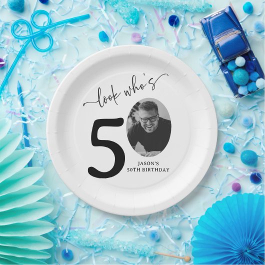 Assiettes En Carton Look Who's 50! Modern Photo 50th Birthday (Fête)