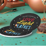 Assiettes En Carton Love Personnalisé Love Light Latkes Hanoukka Funny<br><div class="desc">Love Light Latkes Black Hanoukka Funny Quote Plaques de papier égayera votre famille Hanoukka Party! Ce dicton coloré et humoristique se démarque vraiment par son arrière - plan noir étoilé. Bien sûr de faire sourire les amis et la famille. Inclut de l'espace pour votre nom ou message. Si vous souhaitez...</div>