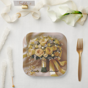 Assiettes En Carton "Lueur dorée : un bouquet de roses au miel d'amour