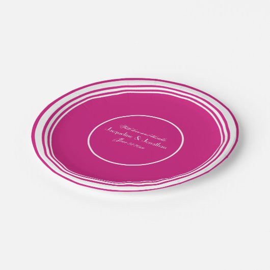Assiettes En Carton Magenta Chic Script Noms Mariage Cake (Angle)
