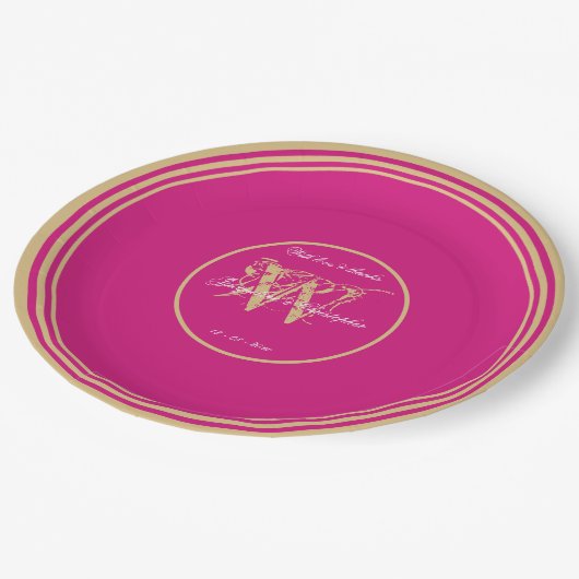 Assiettes En Carton Magenta moderne + Monogramme Or Mariage chic (Angle)