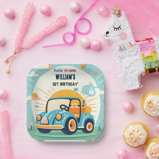 Assiettes En Carton maintenant garçon joli golf trou dans un premier 1 (Fête)