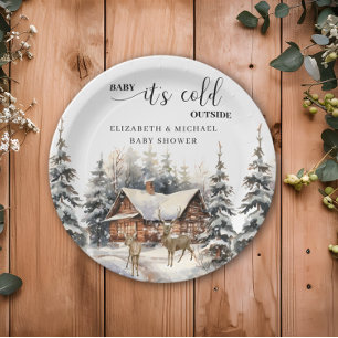 Assiettes En Carton Maison de forêt hivernale Bébé il fait froid dehor