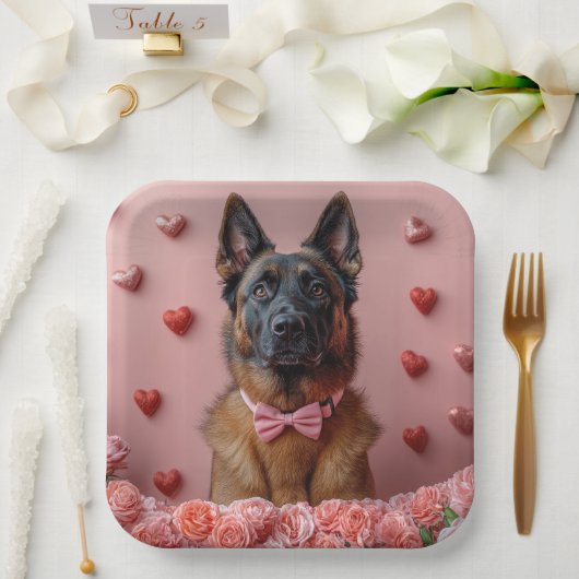 Assiettes En Carton Malinois belge avec Rose - Saint Valentin (Mariage)