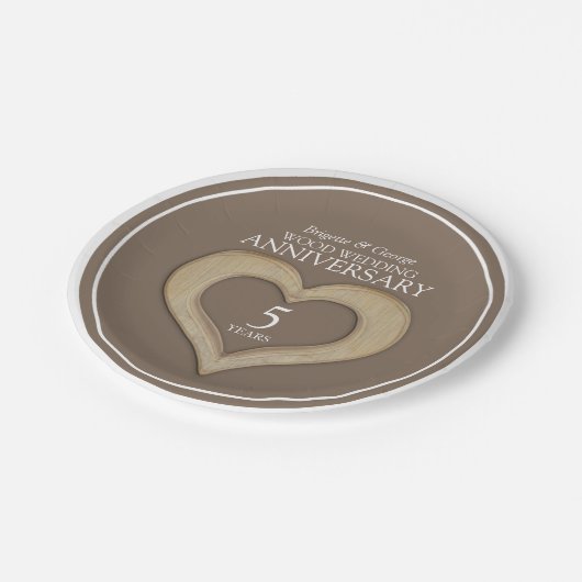 Assiettes En Carton Mariage de bois Anniversaire 5 ans coeur brun (Angle)