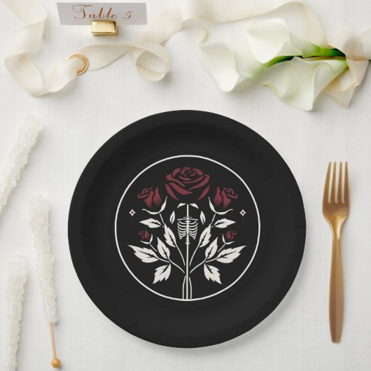 Assiettes En Carton Mariage gothique élégant avec squelette de roses n (Mariage)
