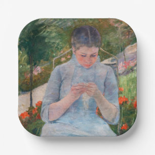 Assiettes En Carton Mary Cassatt - Jeune fille cousant dans un jardin