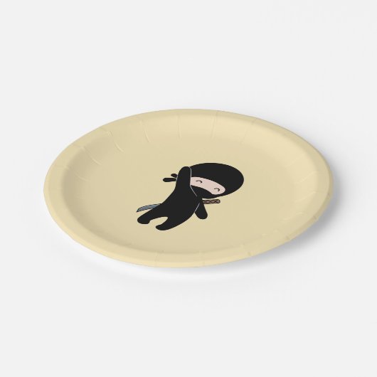 Assiettes En Carton Minuscule Ninja heureux sur Jaune (Angle)