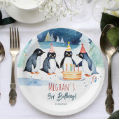 Assiettes En Carton Modèle d'anniversaire d'hiver de Penguin dans l'Ar