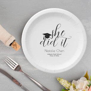 Assiettes En Carton Moderne Blanc Élégant Elle L'A Fait Graduation