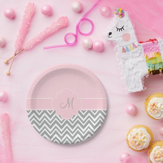Assiettes En Carton Monogram Grey Chevron avec point Polka rose pastel (Fête)