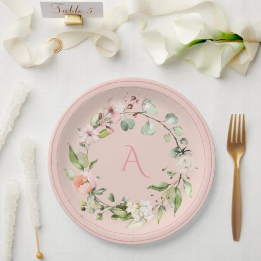 Assiettes En Carton Monogramme floral rose pâle Mariage Papier élégant (Mariage)