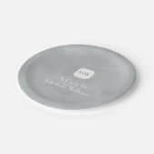 Assiettes En Carton Monogramme gris simple et chic avec nom (Angle)