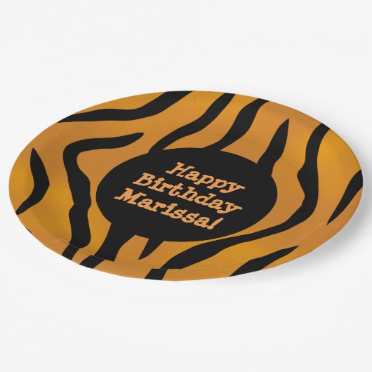 Assiettes En Carton Monogramme personnalisé Sauvage Chose Tiger Stripe (Angle)