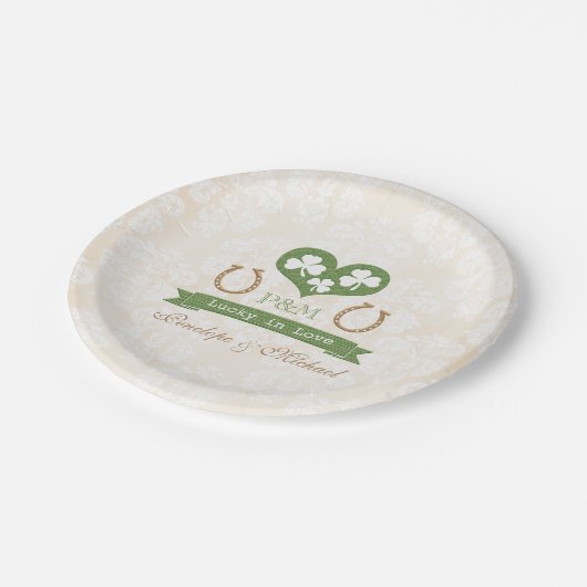 Assiettes En Carton Monogrammed Lucky Horseshoe et Mariage Shamrock (Angle)