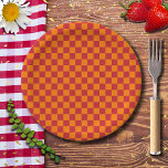 Assiettes En Carton Moteur de feu rouge et orange À damiers Vintage<br><div class="desc">Moteur de feu rouge et orange À damiers Vintage</div>
