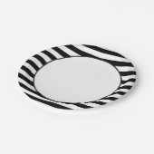 Assiettes En Carton Motif de bande | Noir et blanc (Angle)