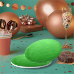 Assiettes En Carton Motif lumineux à maillage géométrique dégradé vert<br><div class="desc">Maille géométrique dégradé clair motif triangles lumineux ombre. Cool moderne triangle maillage géométrique avec un dégradé gris clair à vert foncé.</div>