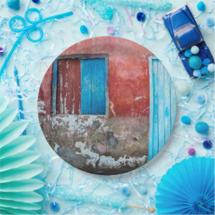 Assiettes En Carton Mur, porte et fenêtre rouge, bleu et gris