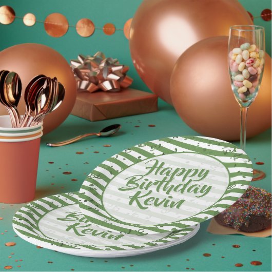 Assiettes En Carton Name | Joyeux anniversaire Stripes Motif Vert (Multi)