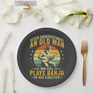 Assiettes En Carton Ne sous-estimez jamais un vieil homme qui joue du