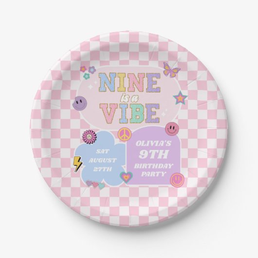 Assiettes En Carton Neuf Est Un Vibe Preppy Patch 9e Anniversaire (Devant)