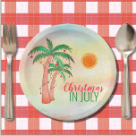 Assiettes En Carton Noël en juillet BBQ Party Palm Trees Plaque de pap<br><div class="desc">Fêtons Noël en juillet avec un barbecue ou une fête ! Famille Invitation et amis à votre fête de Noël et décorez-la avec ces plaques en papier style île avec des palmiers dessinés à la main et décorés de lumières sur un arrière - plan aquarelle. Dessin original © Michele Davies....</div>