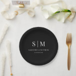 Assiettes En Carton Noir Simple Élégant Couple Initiales Mariage<br><div class="desc">Noir Simple Élégant Couple Initiales Mariage Plaques papier</div>