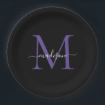 Assiettes En Carton Noir violet violet Monogramme moderne élégant Scri<br><div class="desc">Simple moderne tendance Noir violet violet Monogramme Feminine moderne Script Nom Plaque de papier</div>