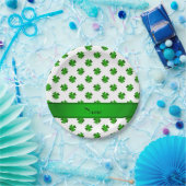 Assiettes En Carton Nom personnalisé vert shamrocks vert rayure (Fête)