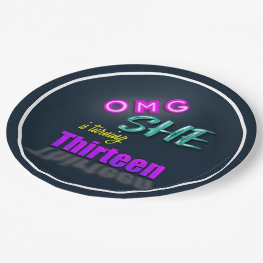 Assiettes En Carton OMG Elle Atteint 13 Anniversaire (Angle)