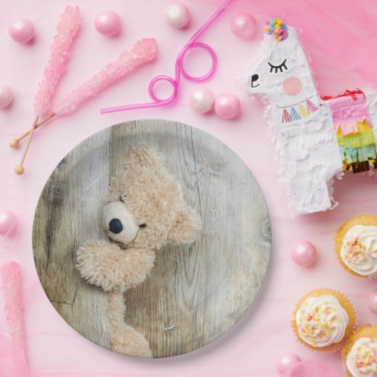 Assiettes En Carton Ours farci mignon Fond en bois rustique (Fête)