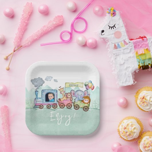 Assiettes En Carton Panneau d'anniversaire personnalisé Chugga Chugga  (Fête)